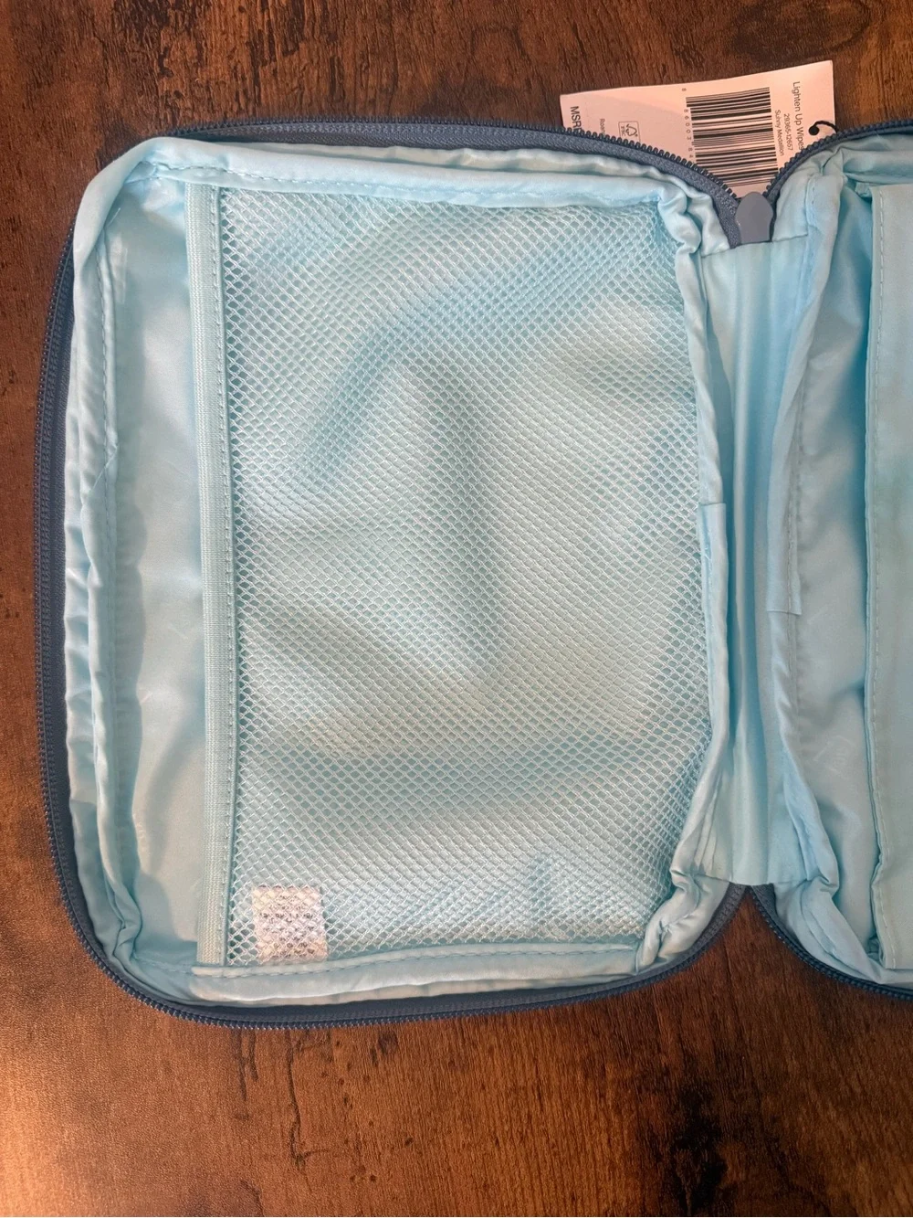 Vera Bradley Wipes Pouch Lighten Up Sunny Medallion MSRP $45